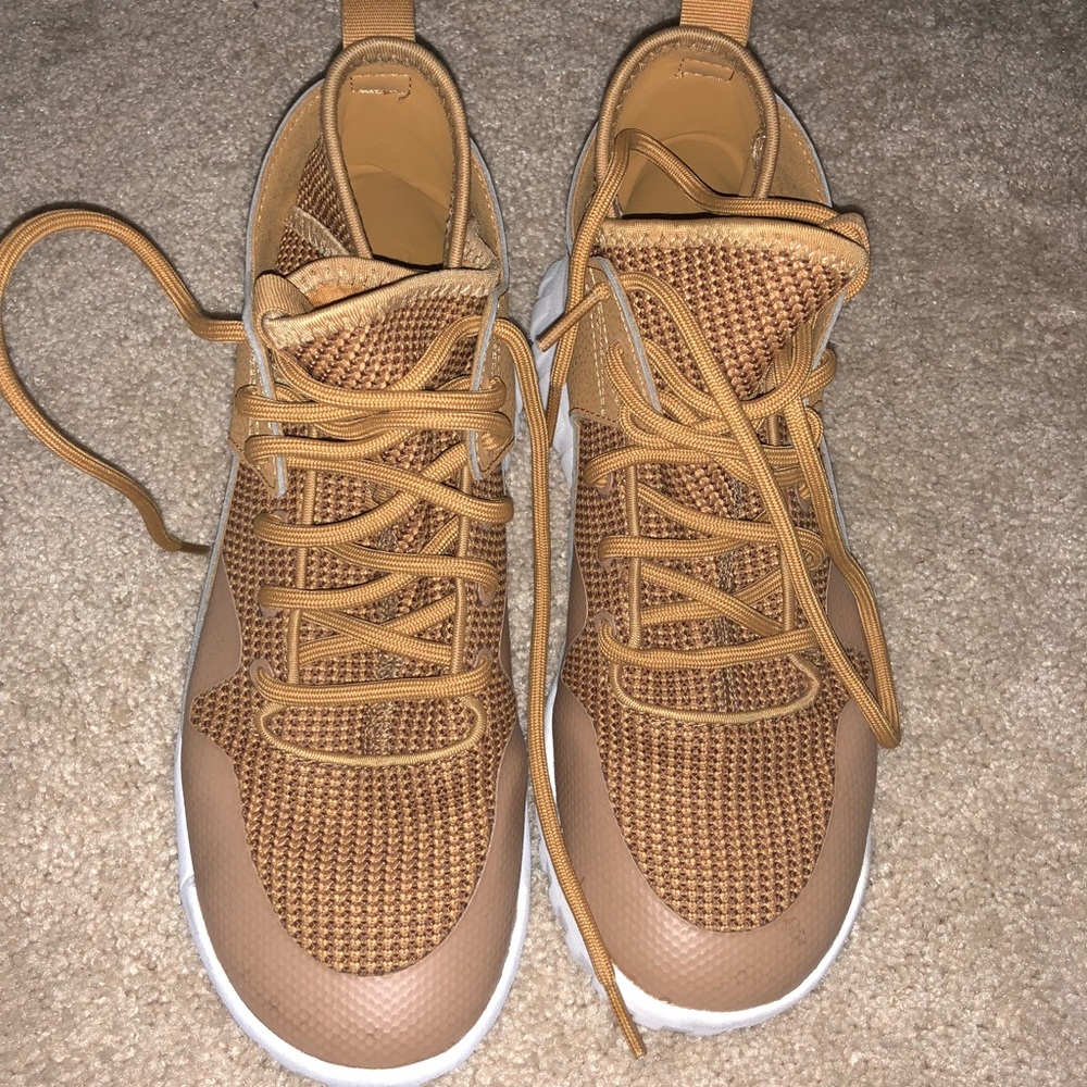 SEMI NEW ADIDAS TUBULAR